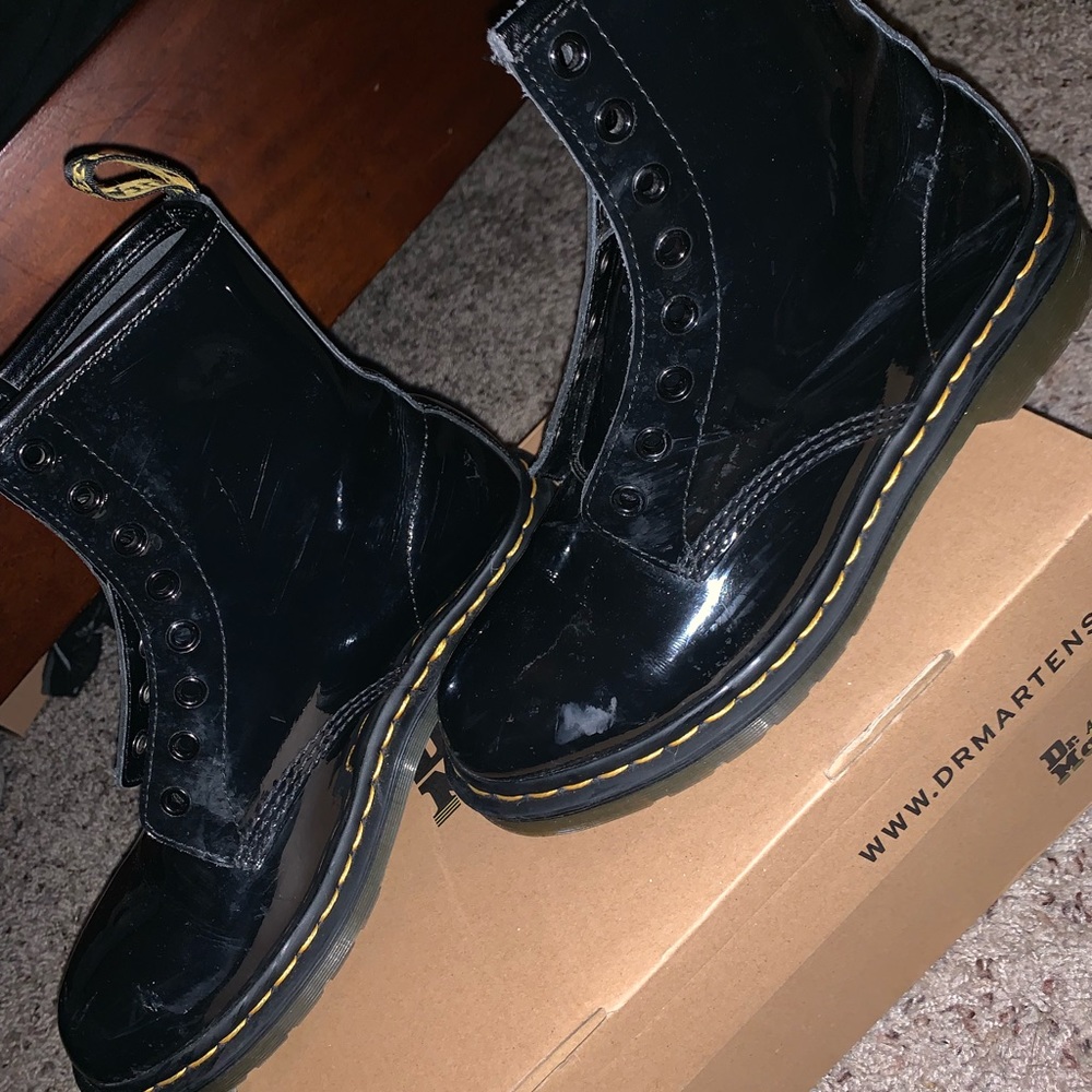 🖤Doc martens! 1460 8 eye patent leather🖤